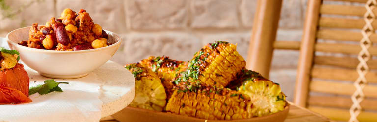Maiskolben mit Kräuterbutter