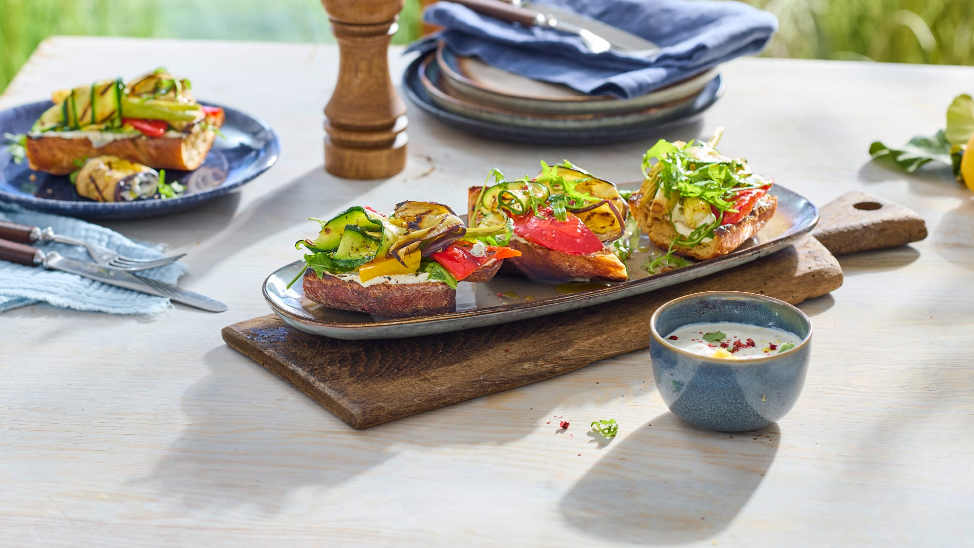 Gegrilltes Gemüse mit Knoblauchbrot