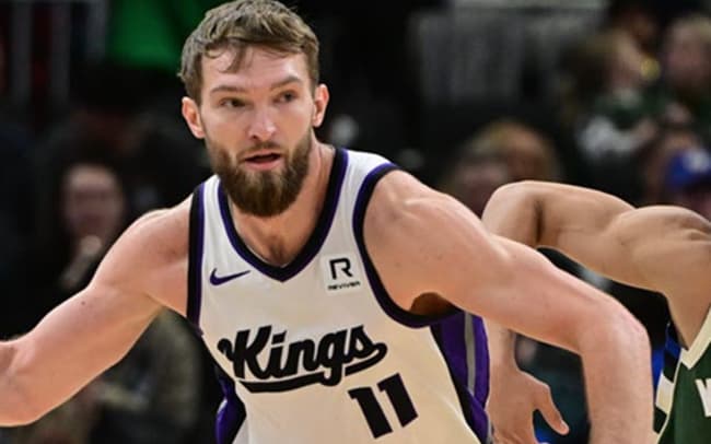 Fantasy Basketball Trade Tips: Buy Low on Domantas Sabonis & Mikal Bridges