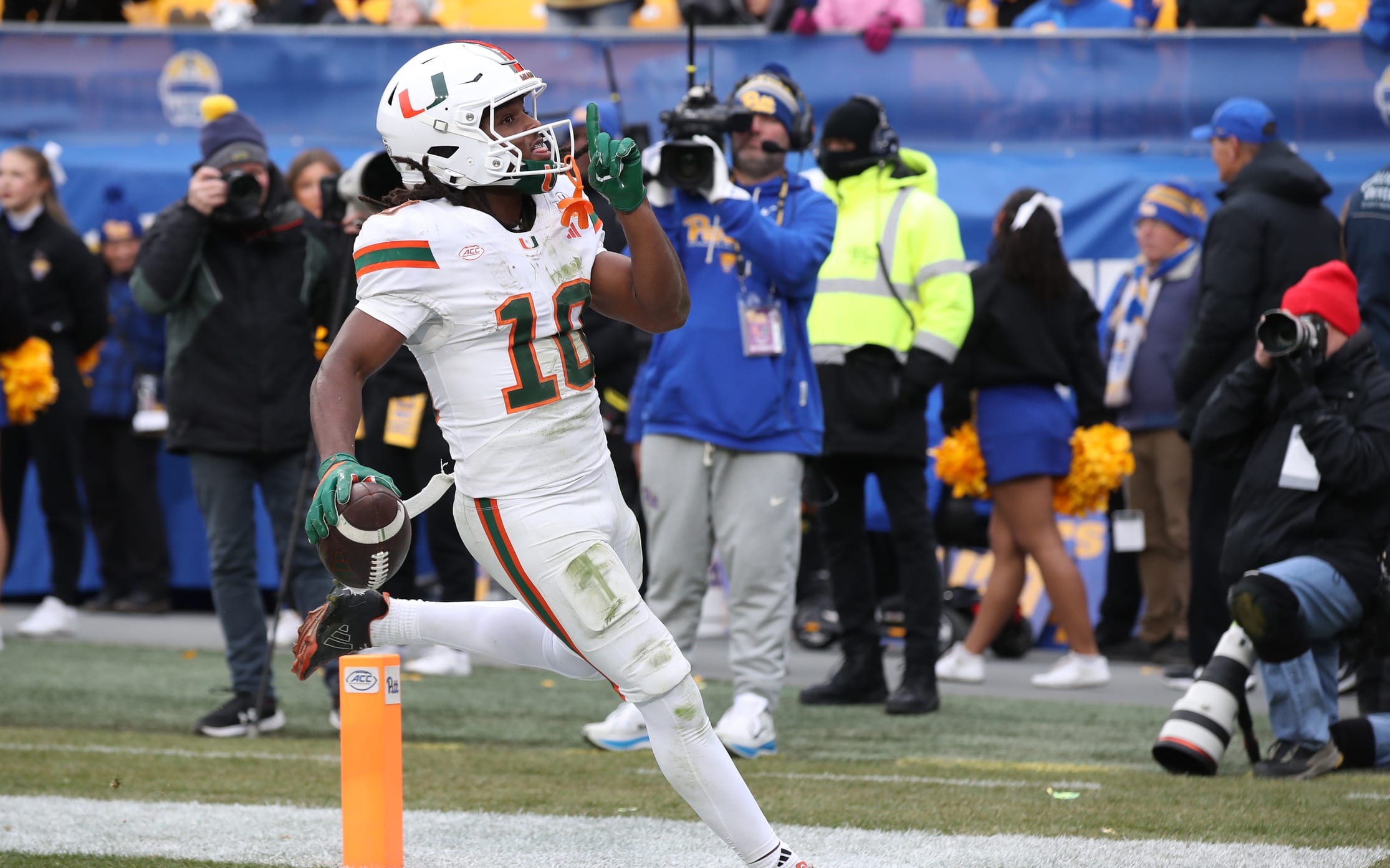 College Football DFS Picks: DraftKings CFP Saturday Slate