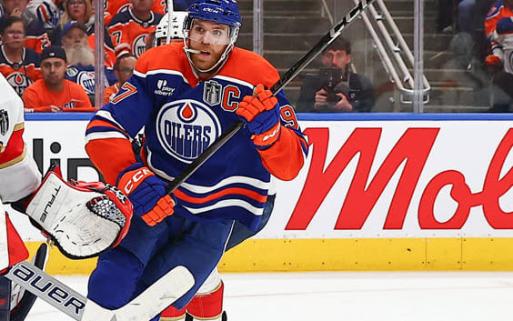 2025-26 NHL Fantasy: Forward Tiers & Draft Strategies