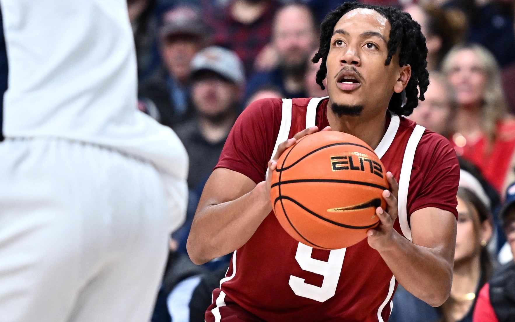 College Basketball DFS: Tuesday, December 2 Picks & Predictions