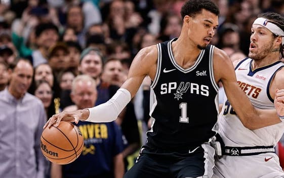 How to Play Fantasy Basketball: Ultimate Draft Strategy Guide (2025-26)