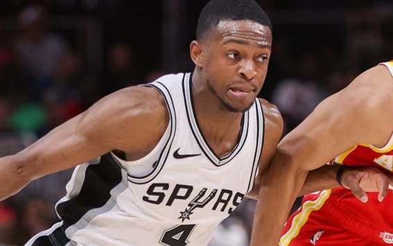 Fantasy Basketball Trade Targets: Buy Low on De&rsquo;Aaron Fox & Deandre Ayton