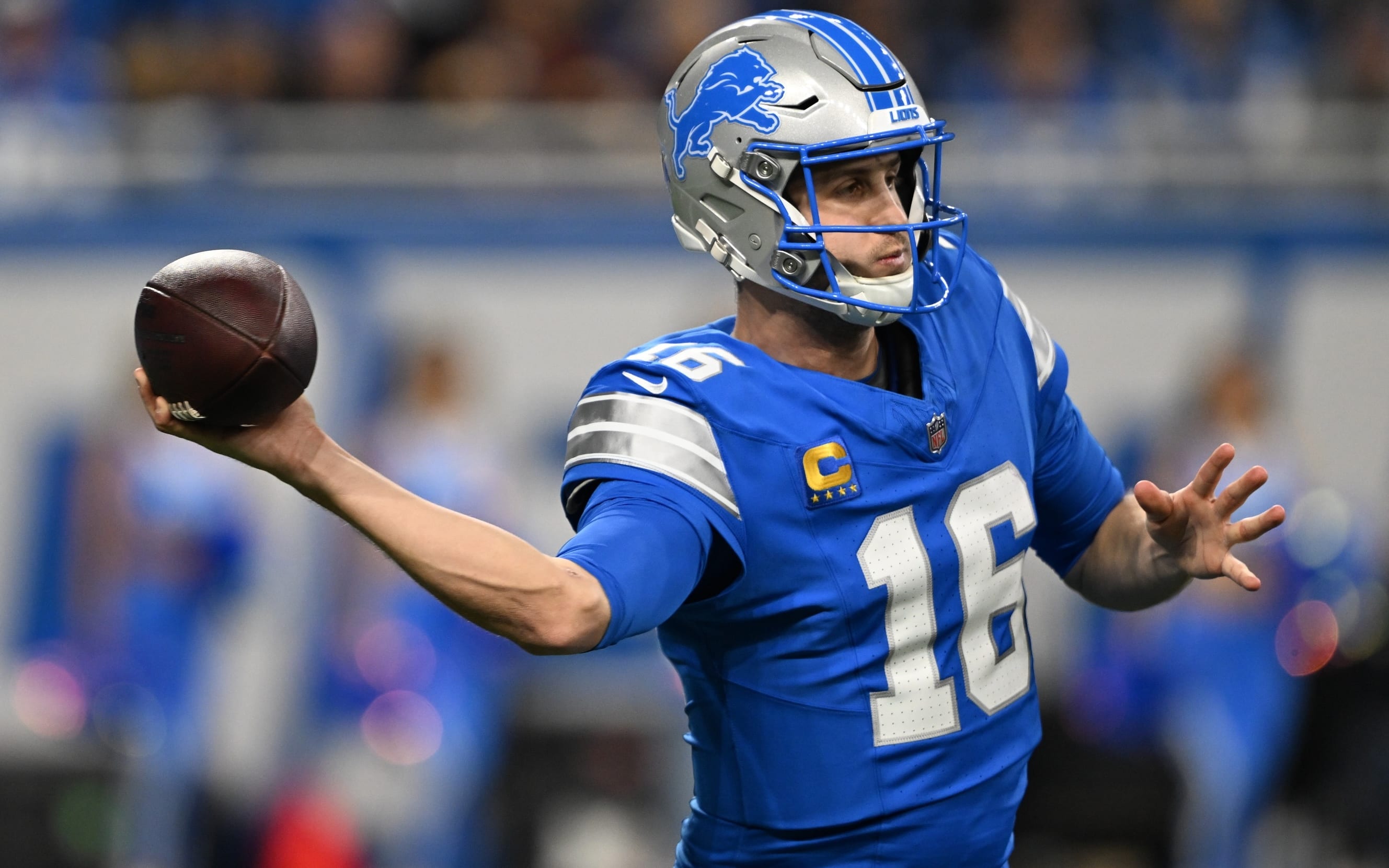 DraftKings NFL Week 15: Top Picks and Lineup Strategy