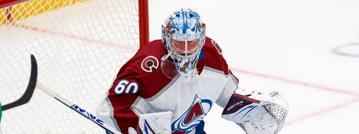 The Colorado Avalanche sign goalie Pavel Francouz to a contract extension