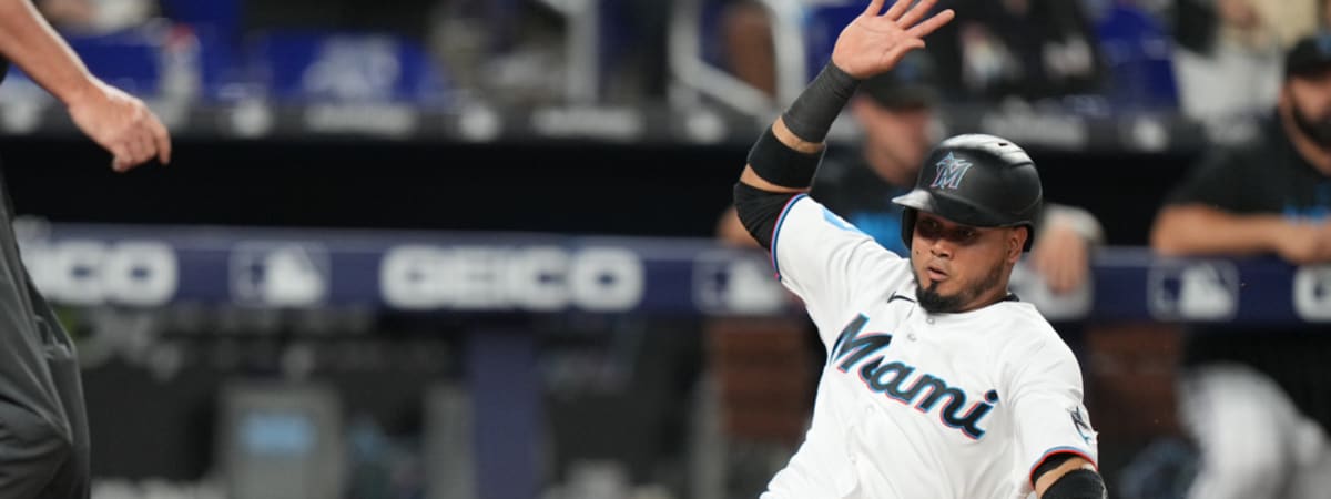 Marlins CF Chisholm exits with injury after steal attempt - The