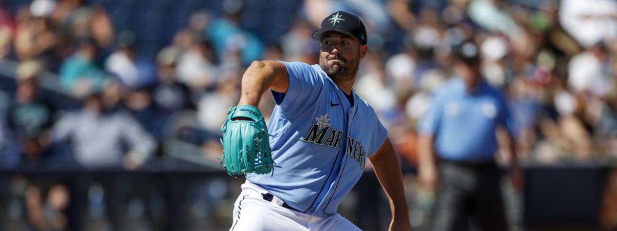 ACL Reds starting pitcher Alec Mills (30) during an Arizona