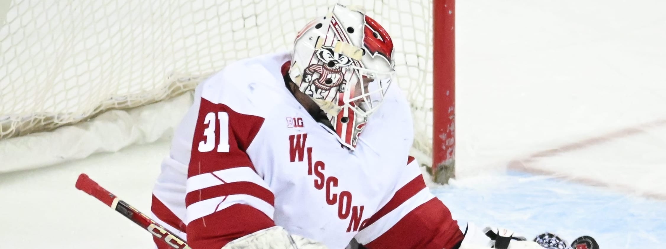 College Hockey Picks & Odds: Top Weekend Matchups to Watch