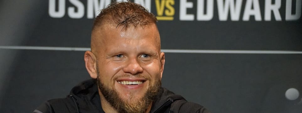 MMA Best Bets: Picks, Odds & Predictions for UFC London