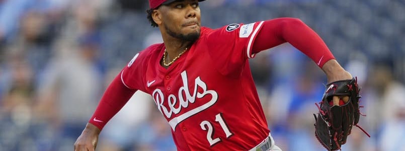 MLB DFS Pitcher & Team Stacks Guide for Tuesday, August 19