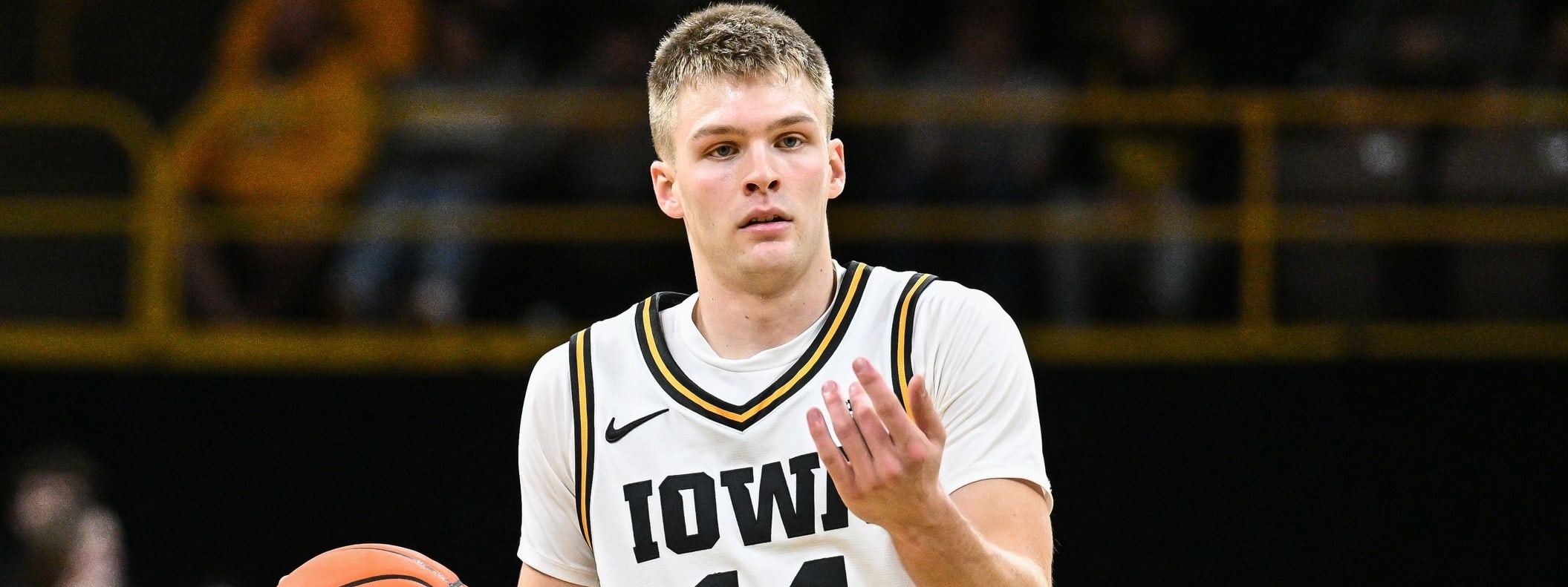 College Basketball DFS: Friday, November 14 Picks & Predictions