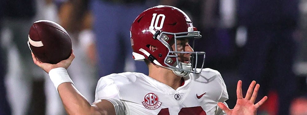 College Football DFS: Night Slate Week 14