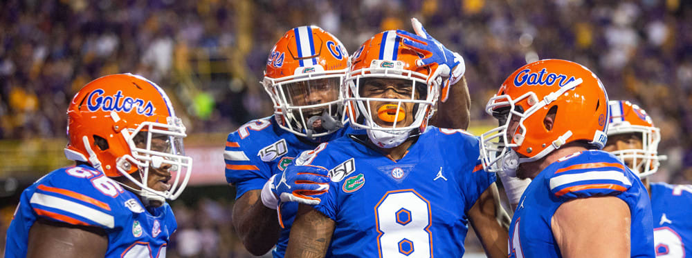 CFB Waiver Wire: Players to Pick Up Week 15