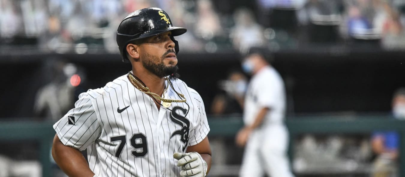 Report: Guardians made three-year offer to Jose Abreu