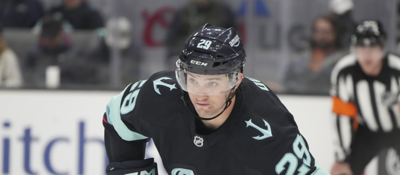 NHL DFS: Yahoo Plays and Strategy for Sunday, October 15