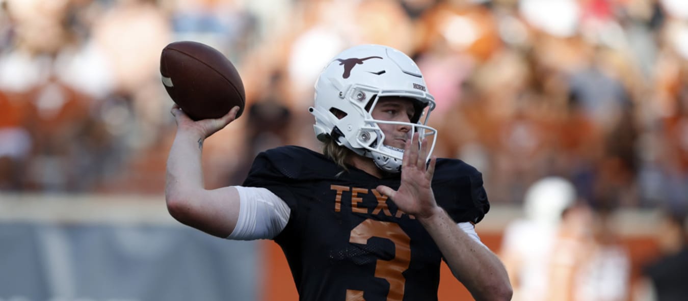 College Football Draft Kit: 2022 Quarterback Fantasy Rankings