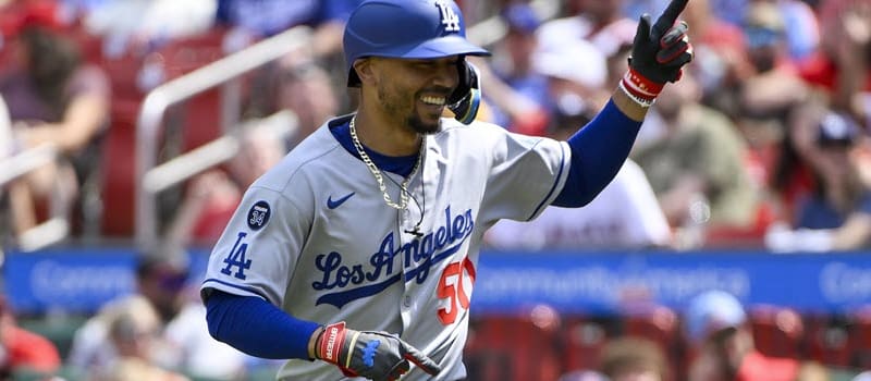 Top DraftKings MLB DFS Plays & Strategy for Oct 13