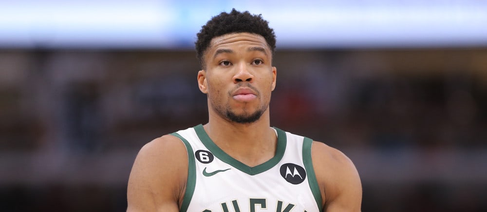 NBA DFS Picks: DraftKings Plays and Strategy for Wednesday, November 20