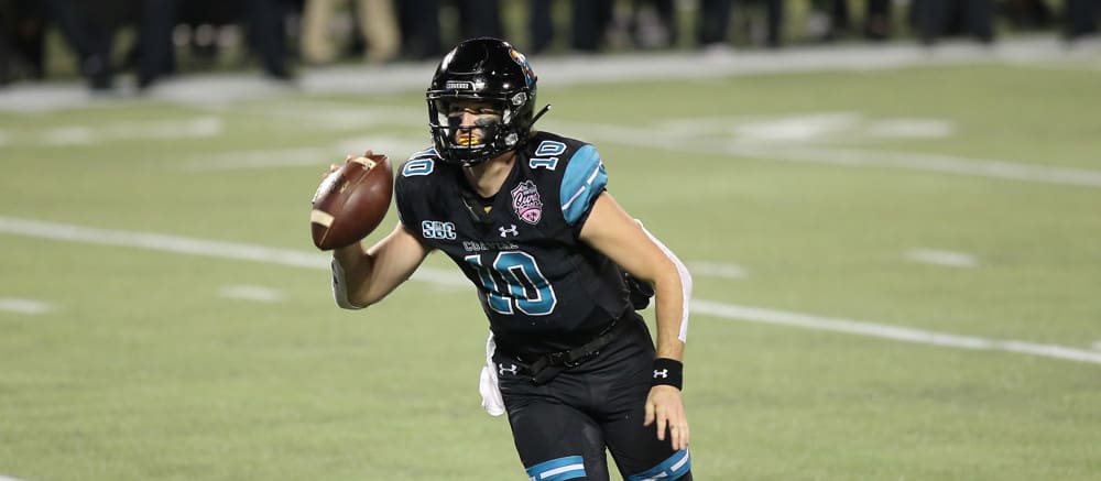College Football DFS Picks: Thursday Night Slate, Week 4