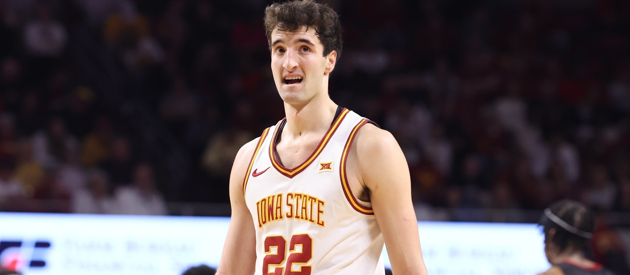 College Basketball DFS: Picks & Preview for Sunday's NCAA Tournament Round of 32