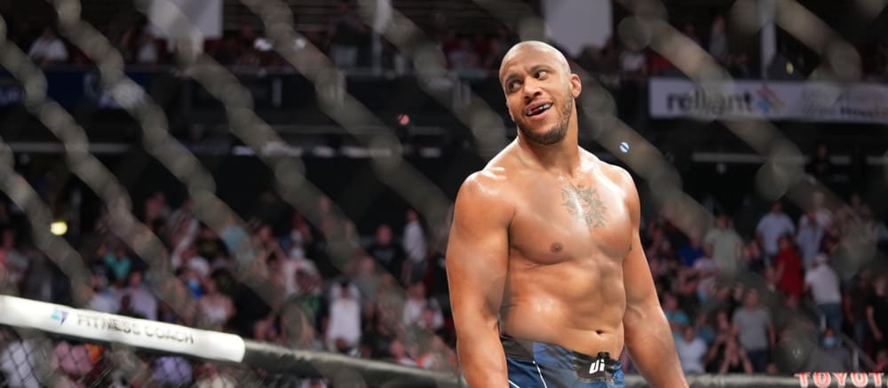 MMA Best Bets: Picks, Odds & Predictions for UFC 310