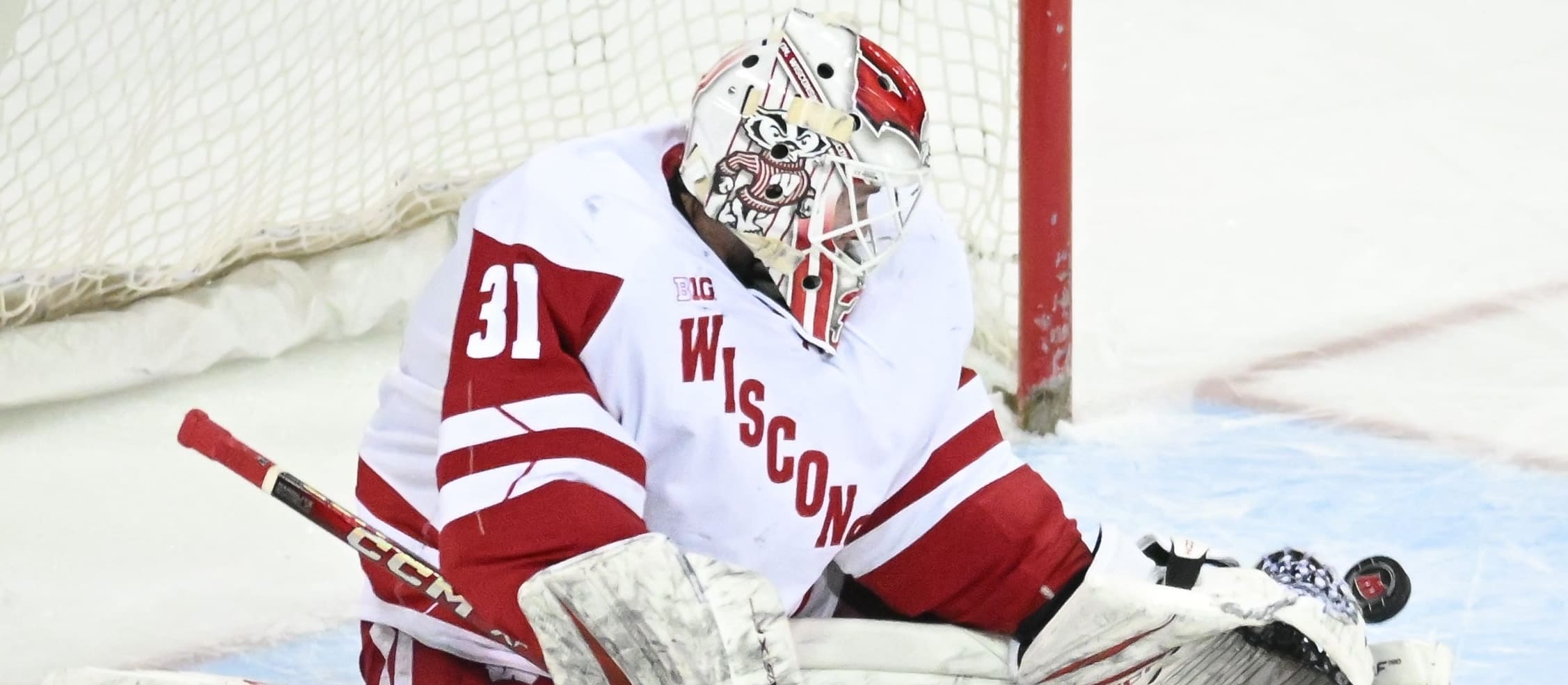 College Hockey Picks & Odds: Top Weekend Matchups to Watch