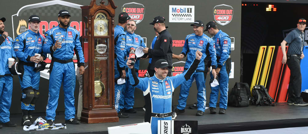 NASCAR Barometer: Hamlin Heads Toyota Domination at Martinsville