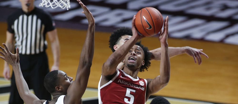 DFS College Basketball: Friday Preview