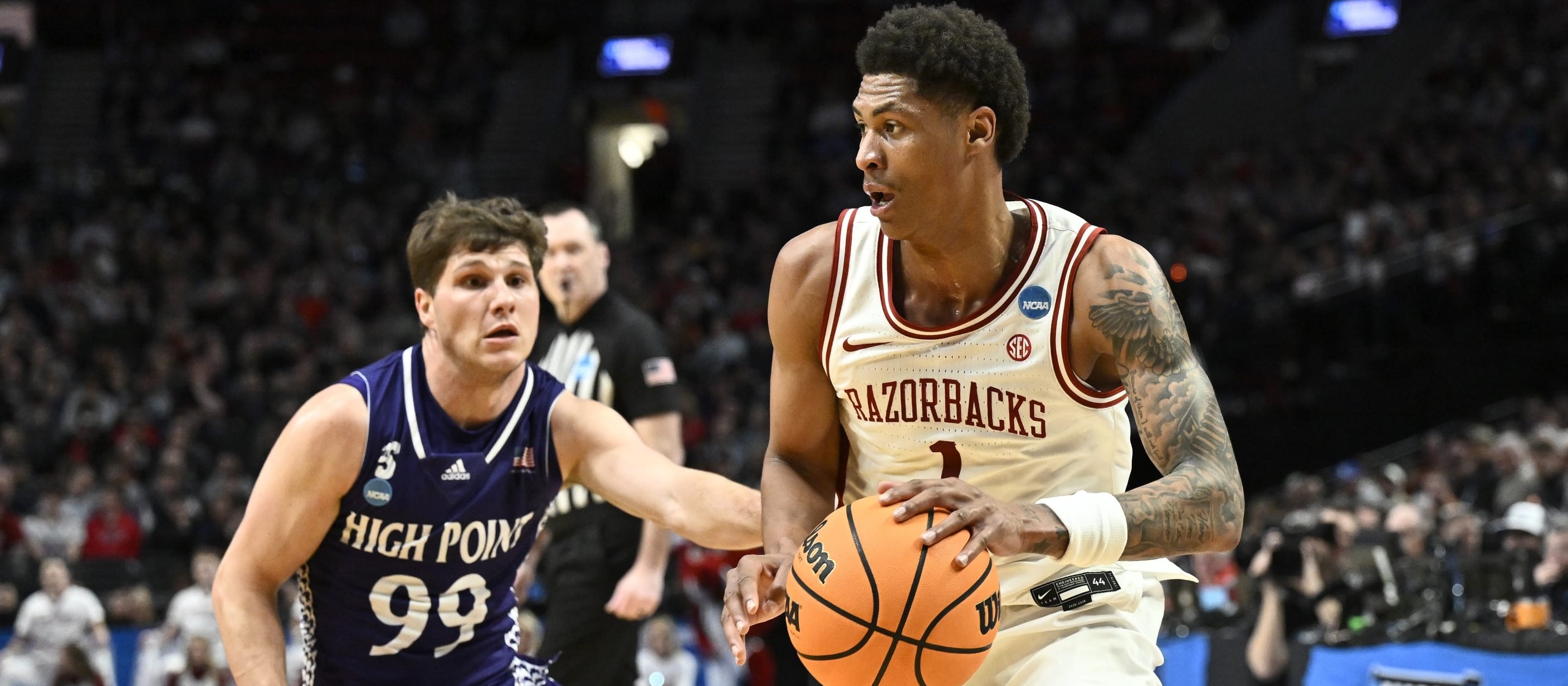 College Basketball DFS: Picks & Preview for Thursday's NCAA Tournament Sweet 16