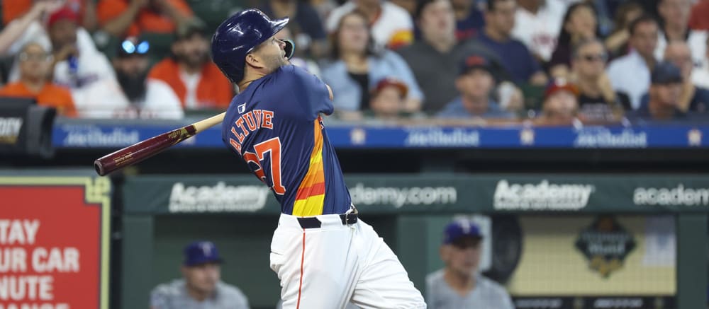 MLB DFS: DraftKings Plays and Strategy for Friday, August 16