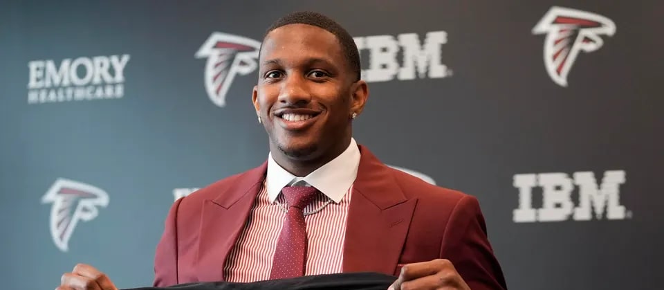 10 Sneaky Rookies To Stash in Your Dynasty Fantasy Football League (Video)