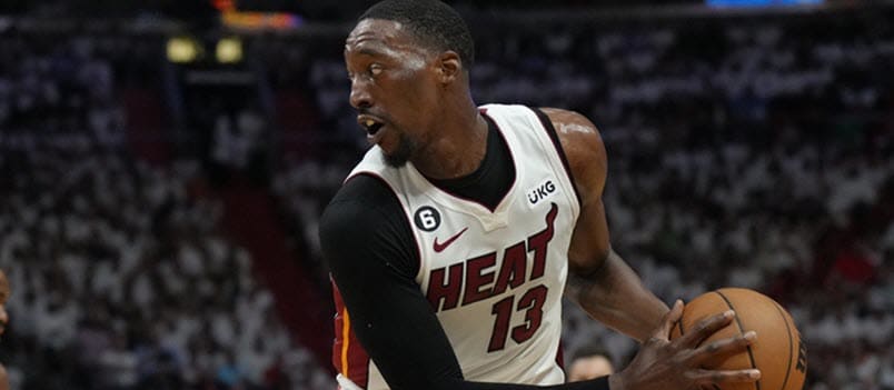 NBA DFS Picks: Yahoo Plays and Strategy for Saturday, November 18