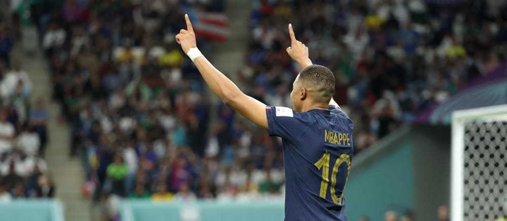DraftKings DFS World Cup Strategies for Sunday, Dec. 4 - Mbappe Season