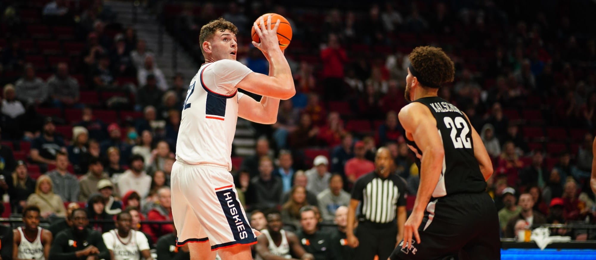 DFS College Basketball: Saturday Preview and Picks