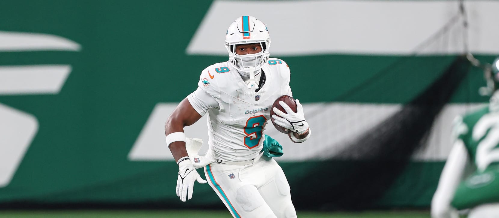 Jonnu Smith Traded to Steelers: What it Means for Fantasy Football
