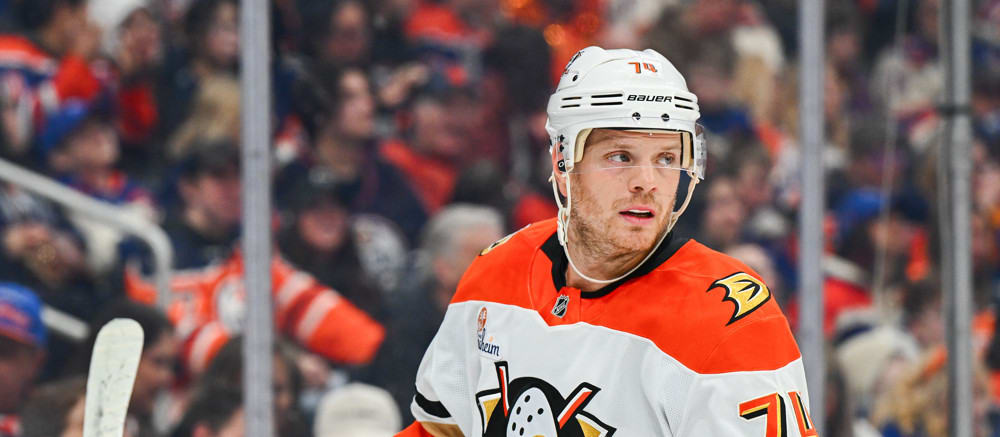NHL Barometer: Carlson No Lame Duck In Anaheim