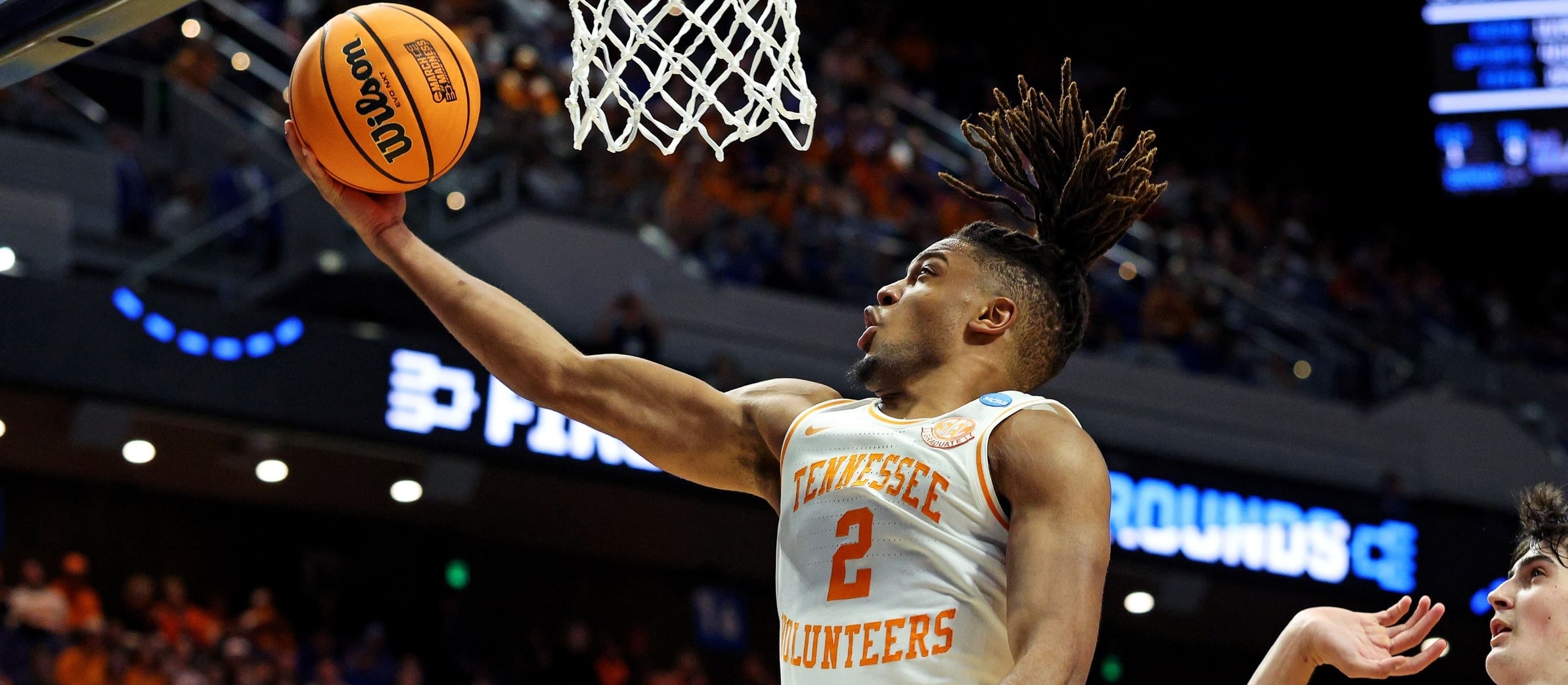 NCAA Tournament Sweet 16 Preview: Midwest Region Matchups & Predictions