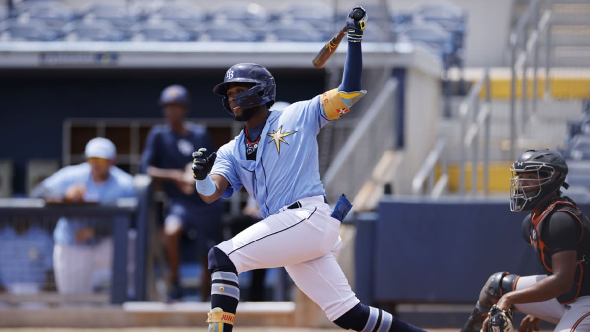 Fast-rising prospect Yanquiel Fernandez on display during 2023 MLB Futures  Game