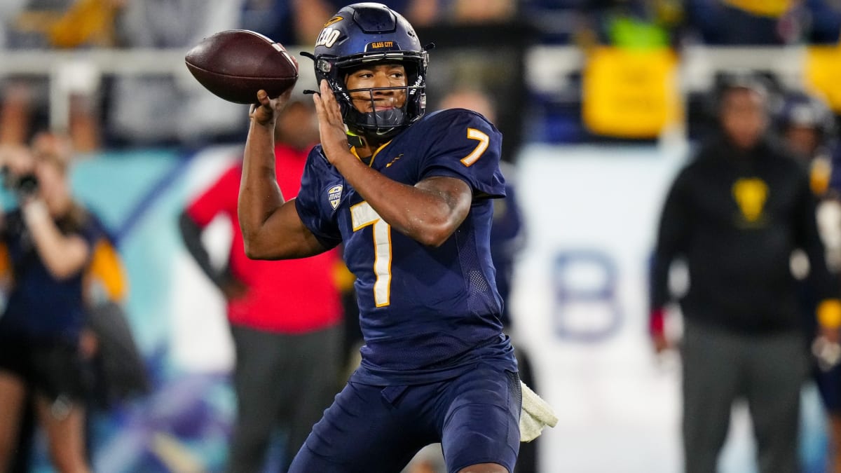 Tuesday College Football Picks & Odds: How to Bet Toledo vs. Buffalo,  Central Michigan vs. NIU