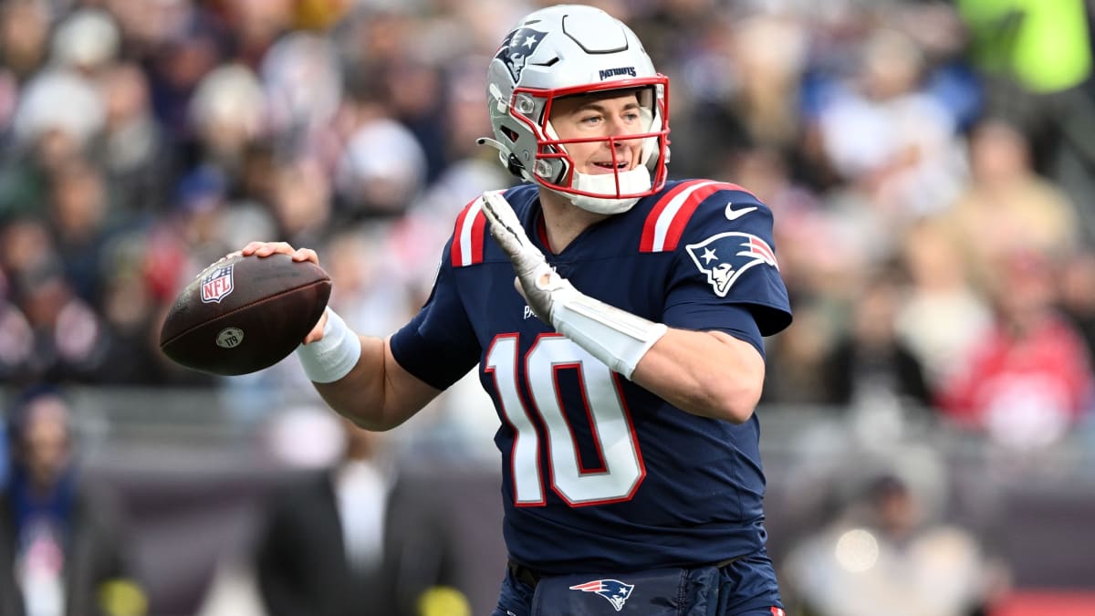 NFL Live In-Game Betting Tips & Strategy: Dolphins vs. Patriots