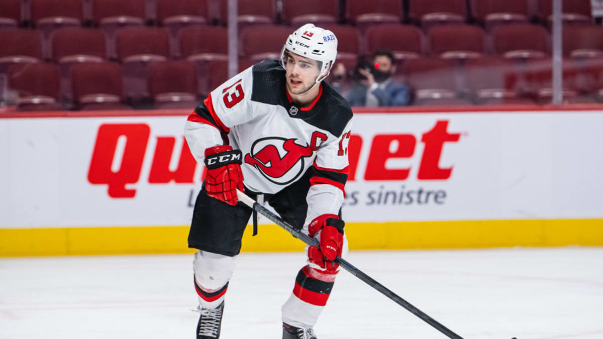 Devils' Nico Hischier suffers hamstring injury, will be re