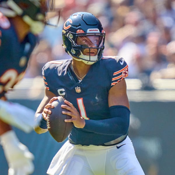 NFL DFS, Bears vs. Commanders: DraftKings, FanDuel daily Fantasy football  picks for Thursday Night Football 