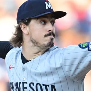 MLB DFS Picks: DraftKings Plays and Strategy for Friday, April 17