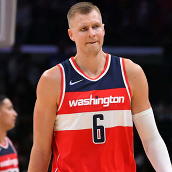 NBA Fantasy Trade Tips - Take Risks Now to Climb the Standings