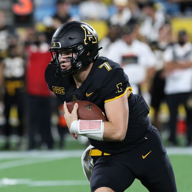 CFB Waiver Wire: Players to Pick Up Week 0