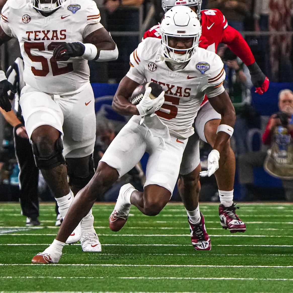 College Football Start vs. Sit: Players to Start, Players to Bench for Week 4