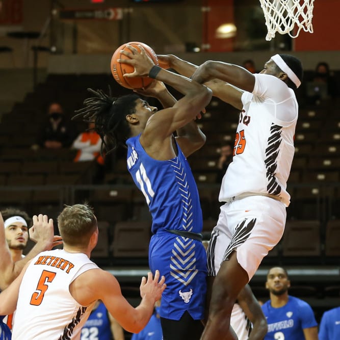 DFS College Basketball: Friday Preview