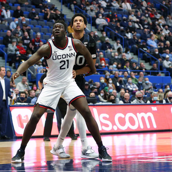 College Hoops Barometer: Risers & Fallers