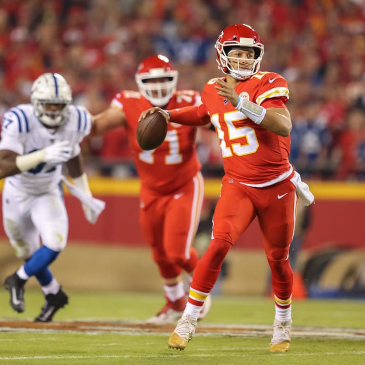 Yahoo DFS Football: Divisional Round Picks